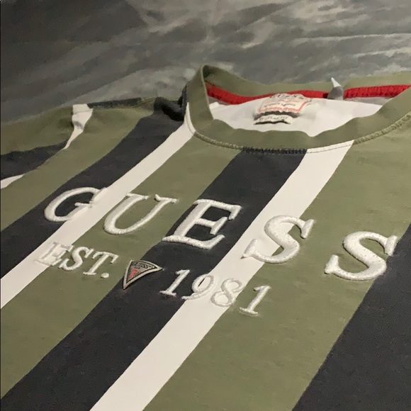 Guess tee shirt - Picture 2 of 2